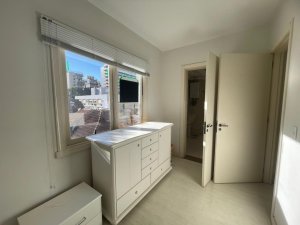 Apartamento com 125m², 3 dormitórios no bairro Moinhos de Vento em Porto Alegre para Alugar