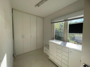Apartamento com 125m², 3 dormitórios no bairro Moinhos de Vento em Porto Alegre para Alugar