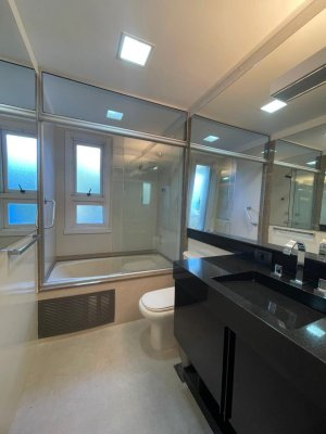 Apartamento com 125m², 3 dormitórios no bairro Moinhos de Vento em Porto Alegre para Alugar