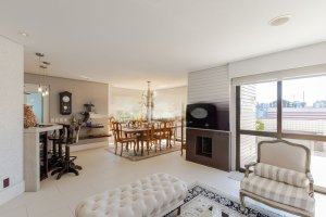 Cobertura com 250m², 3 dormitórios no bairro Petrópolis em Porto Alegre para Alugar