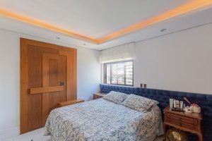 Cobertura com 250m², 3 dormitórios no bairro Petrópolis em Porto Alegre para Alugar