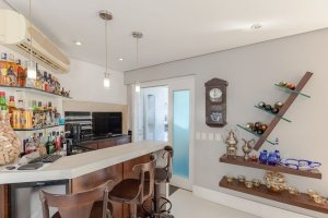 Cobertura com 250m², 3 dormitórios no bairro Petrópolis em Porto Alegre para Alugar