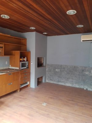 Casa comercial com 300m² no bairro Petrópolis em Porto Alegre para Alugar