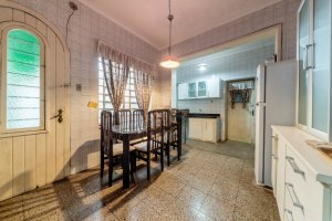 Casa com 260m², 3 dormitórios no bairro Petrópolis em Porto Alegre para Alugar