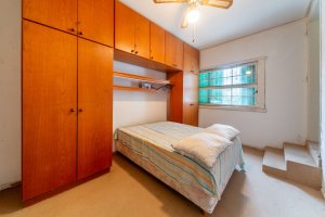 Casa com 260m², 3 dormitórios no bairro Petrópolis em Porto Alegre para Alugar