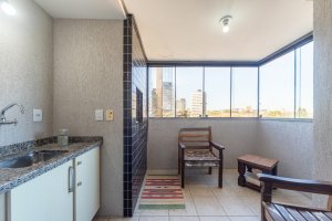Apartamento com 75m², 2 dormitórios no bairro Petrópolis em Porto Alegre para Alugar