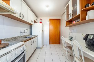 Apartamento com 75m², 2 dormitórios no bairro Petrópolis em Porto Alegre para Alugar