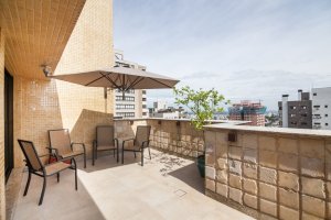 Cobertura com 155m², 3 dormitórios no bairro Auxiliadora em Porto Alegre para Alugar