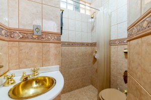 Casa com 500m², 3 dormitórios no bairro Petrópolis em Porto Alegre para Alugar