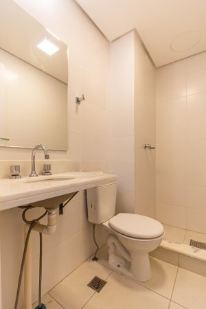 Apartamento com 65m², 3 dormitórios no bairro Petrópolis em Porto Alegre para Alugar