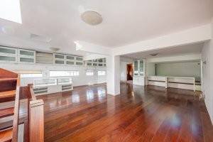 Cobertura com 342m², 3 dormitórios no bairro Petrópolis em Porto Alegre para Alugar