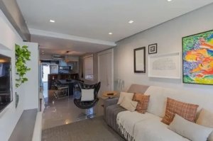 Casa com 305m², 2 dormitórios no bairro Jardim Lindóia em Porto Alegre para Alugar