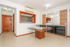 Apartamento com 121m², 3 dormitórios no bairro Petrópolis em Porto Alegre para Alugar