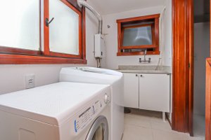 Apartamento com 121m², 3 dormitórios no bairro Petrópolis em Porto Alegre para Alugar