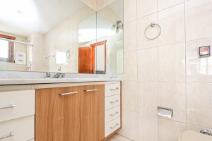 Apartamento com 121m², 3 dormitórios no bairro Petrópolis em Porto Alegre para Alugar