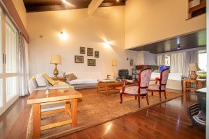 Casa com 433m², 4 dormitórios no bairro Petrópolis em Porto Alegre para Alugar