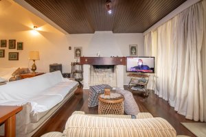 Casa com 433m², 4 dormitórios no bairro Petrópolis em Porto Alegre para Alugar