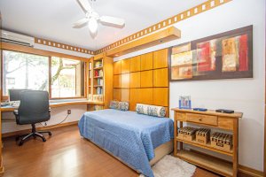 Apartamento com 280m², 5 dormitórios no bairro Petrópolis em Porto Alegre para Alugar