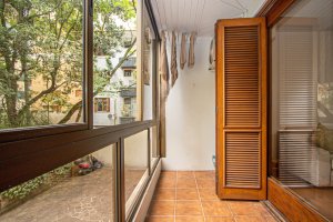 Apartamento com 280m², 5 dormitórios no bairro Petrópolis em Porto Alegre para Alugar