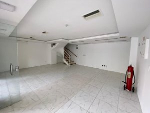 Loja com 77m² no bairro Independência em Porto Alegre para Alugar