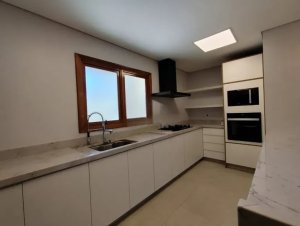 Loja com 77m² no bairro Independência em Porto Alegre para Alugar