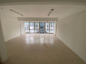 Sala Comercial com 70m² no bairro Moinhos de Vento em Porto Alegre para Alugar