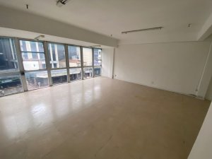 Sala Comercial com 70m² no bairro Moinhos de Vento em Porto Alegre para Alugar