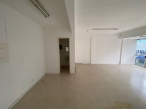 Sala Comercial com 70m² no bairro Moinhos de Vento em Porto Alegre para Alugar