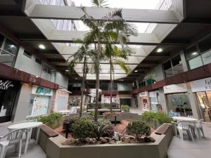 Sala Comercial com 70m² no bairro Moinhos de Vento em Porto Alegre para Alugar