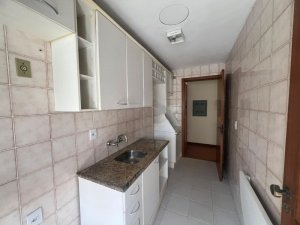 Apartamento com 70m², 2 dormitórios no bairro Petrópolis em Porto Alegre para Alugar
