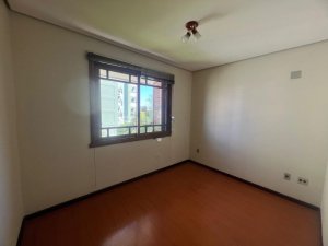 Apartamento com 70m², 2 dormitórios no bairro Petrópolis em Porto Alegre para Alugar