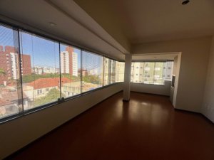 Apartamento com 70m², 2 dormitórios no bairro Petrópolis em Porto Alegre para Alugar