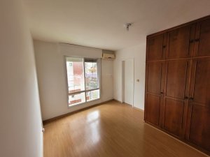 Apartamento com 110m², 3 dormitórios no bairro Rio Branco em Porto Alegre para Alugar