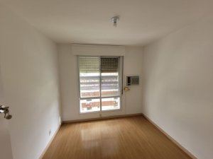 Apartamento com 110m², 3 dormitórios no bairro Rio Branco em Porto Alegre para Alugar