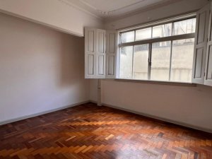 Apartamento com 70m², 2 dormitórios no bairro Centro Histórico em Porto Alegre para Alugar