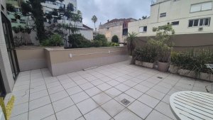 Apartamento com 111m², 1 dormitório no bairro Petrópolis em Porto Alegre para Alugar