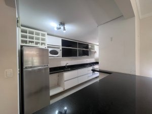 Apartamento com 111m², 1 dormitório no bairro Petrópolis em Porto Alegre para Alugar