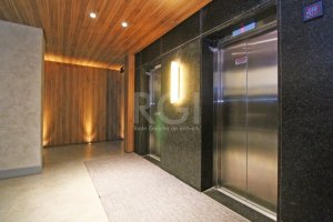 Apartamento com 70m², 2 dormitórios no bairro Mont Serrat em Porto Alegre para Alugar