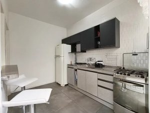 Casa com 223m², 3 dormitórios no bairro Três Figueiras em Porto Alegre para Alugar