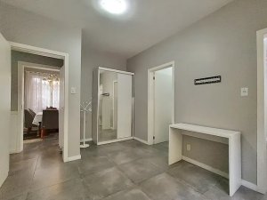 Casa com 223m², 3 dormitórios no bairro Três Figueiras em Porto Alegre para Alugar