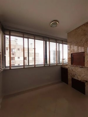 Apartamento com 110m², 3 dormitórios no bairro Petrópolis em Porto Alegre para Alugar