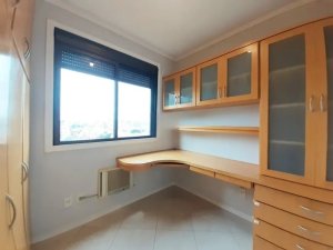 Apartamento com 110m², 3 dormitórios no bairro Petrópolis em Porto Alegre para Alugar