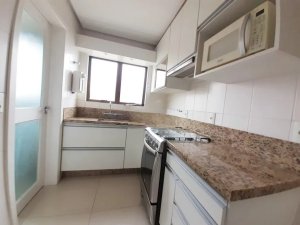 Apartamento com 110m², 3 dormitórios no bairro Petrópolis em Porto Alegre para Alugar