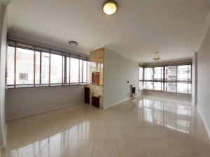 Apartamento com 110m², 3 dormitórios no bairro Petrópolis em Porto Alegre para Alugar