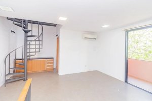 Prédio Comercial com 200m² no bairro Menino Deus em Porto Alegre para Alugar
