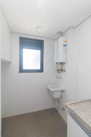 Apartamento com 106m², 2 dormitórios no bairro Rio Branco em Porto Alegre para Alugar