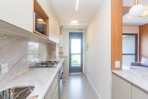 Apartamento com 93m², 3 dormitórios no bairro Passo da Areia em Porto Alegre para Alugar