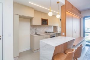Apartamento com 93m², 3 dormitórios no bairro Passo da Areia em Porto Alegre para Alugar