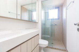 Apartamento com 93m², 3 dormitórios no bairro Passo da Areia em Porto Alegre para Alugar