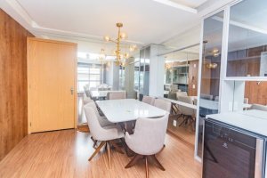 Apartamento com 80m², 2 dormitórios no bairro Passo da Areia em Porto Alegre para Alugar